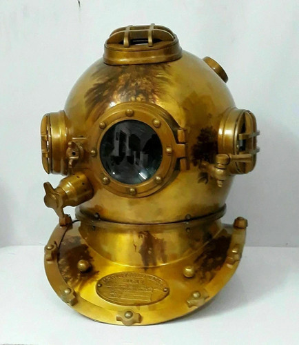 Taucherhelm originalgröße - taucherhelm, in